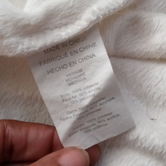 Pottery Barn Cream Faux‐Fur Tie-Belt Robe with Pockets Luxe Lounge Size Medium - Picture 5 of 8